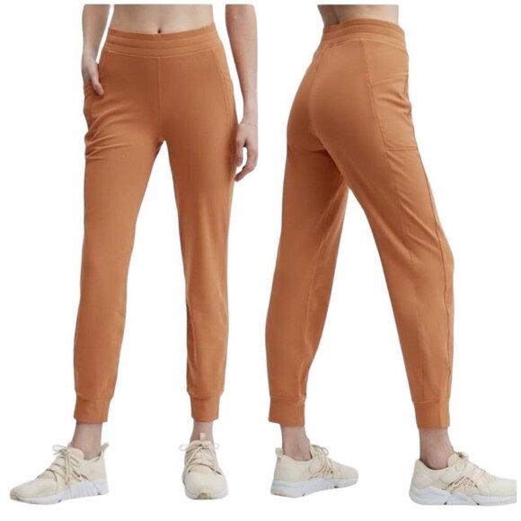 Fabletics ThermaFlex High-Waisted Pocket Jogger Small - Picture 1 of 6